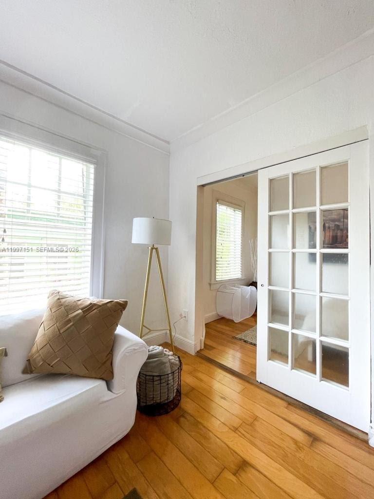 1611 Michigan Ave 13