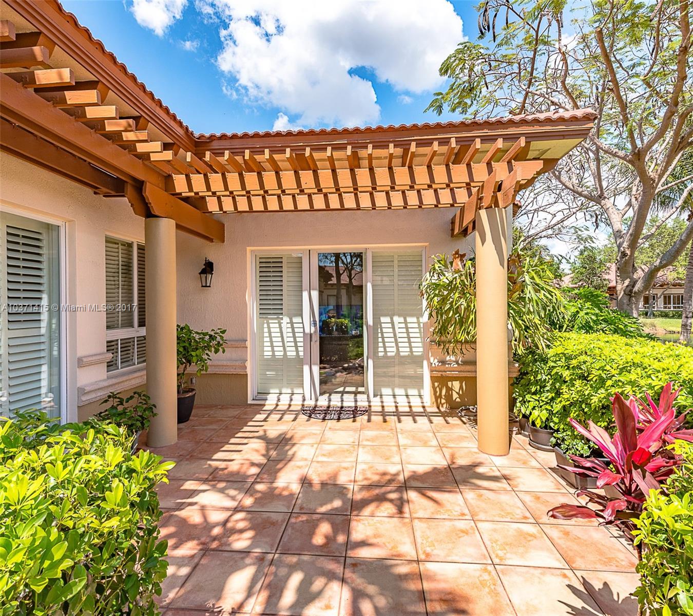 Tha Palms At Weston - Residential