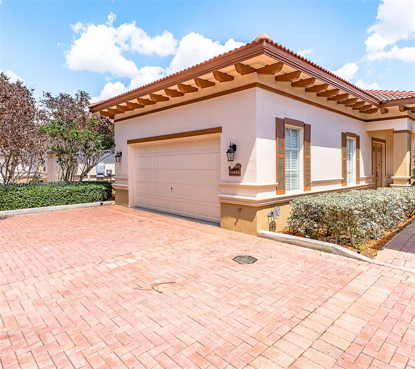 Tha Palms At Weston - Residential