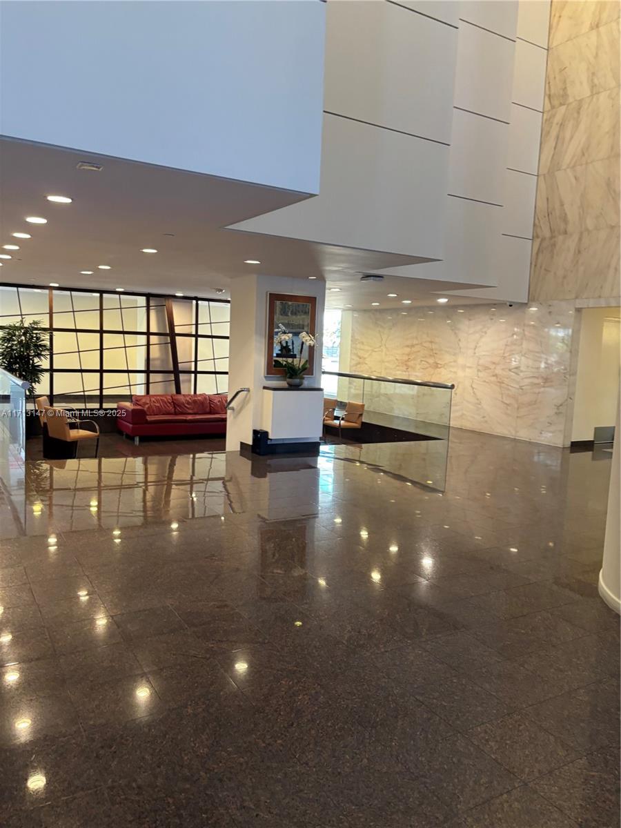 THE PALACE CONDO - Residential