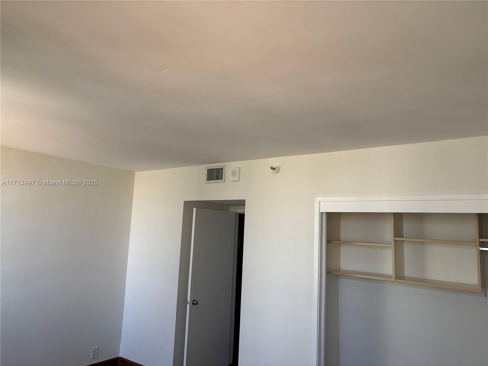 THE PALACE CONDO - Residential