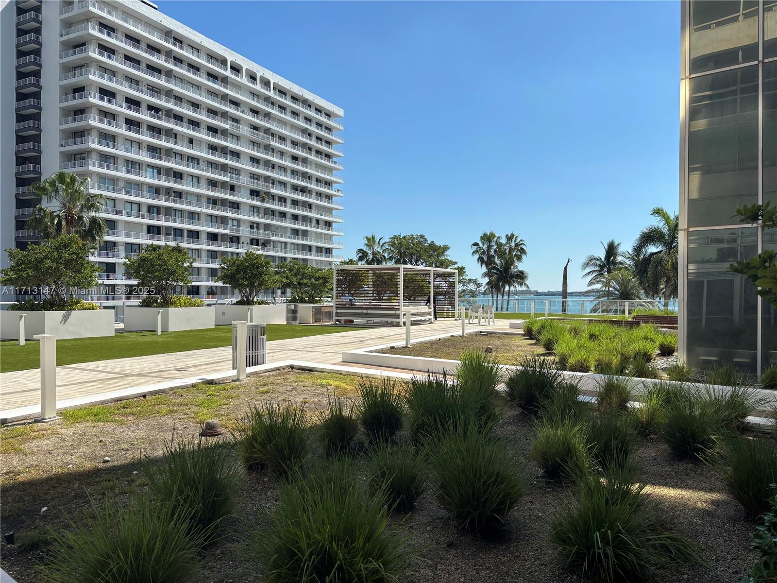 THE PALACE CONDO - Residential