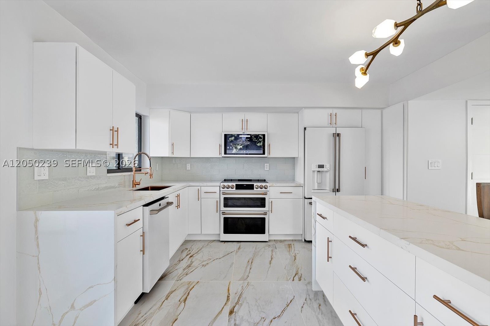 16449 NE 26 Ave 16