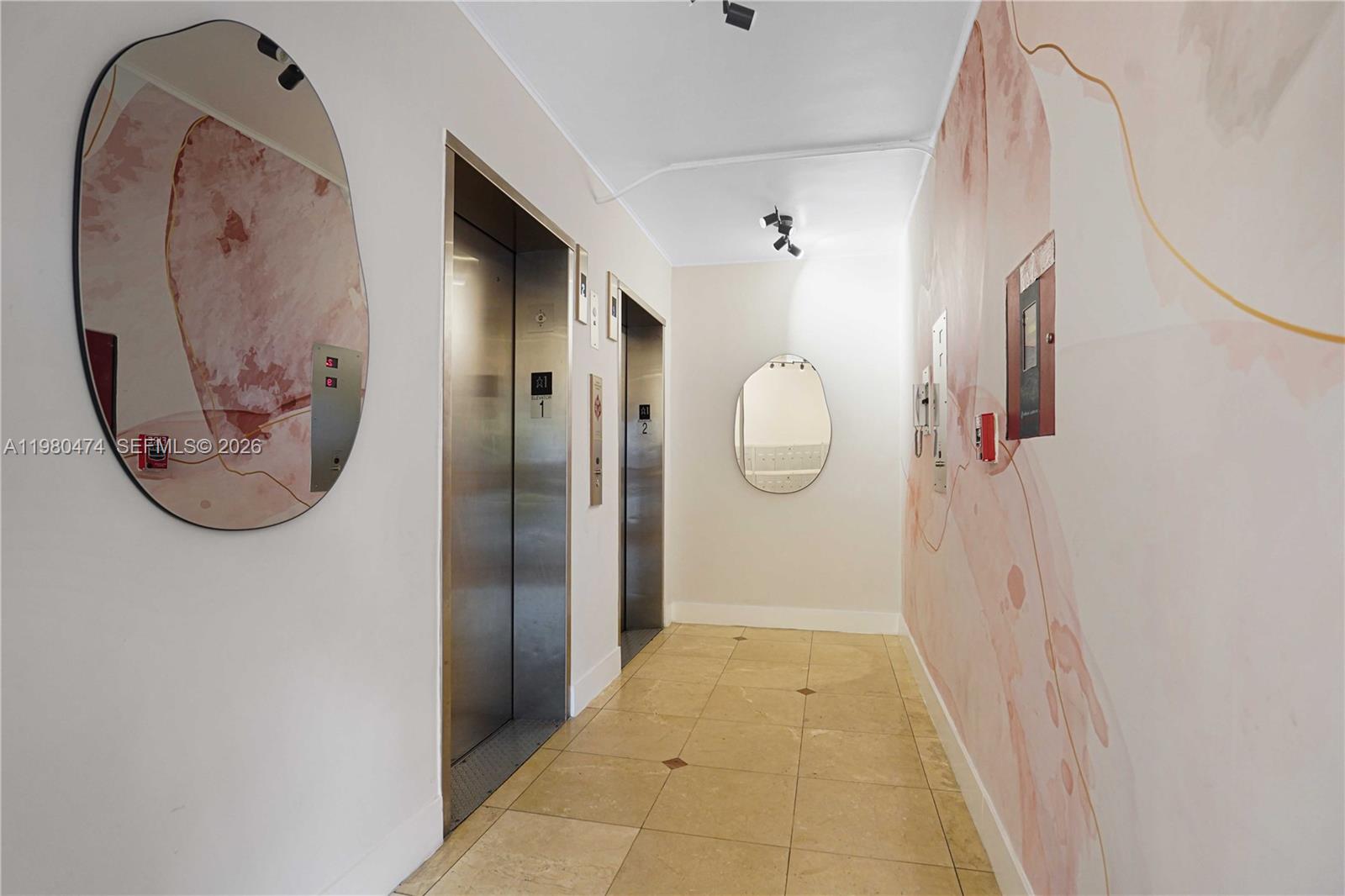 THE KNIGHTSBRIDGE CONDO - Residential