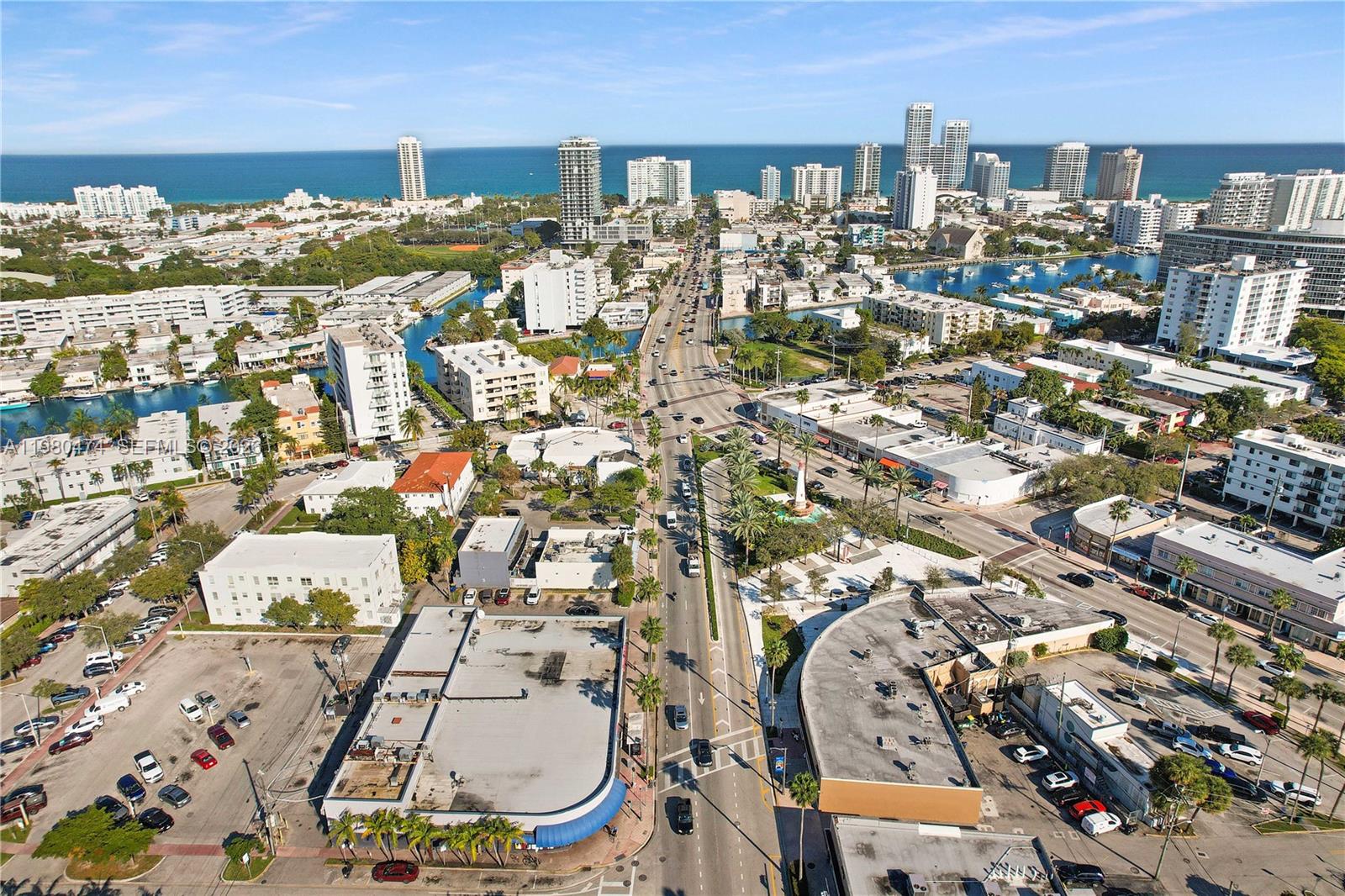 THE KNIGHTSBRIDGE CONDO - Residential