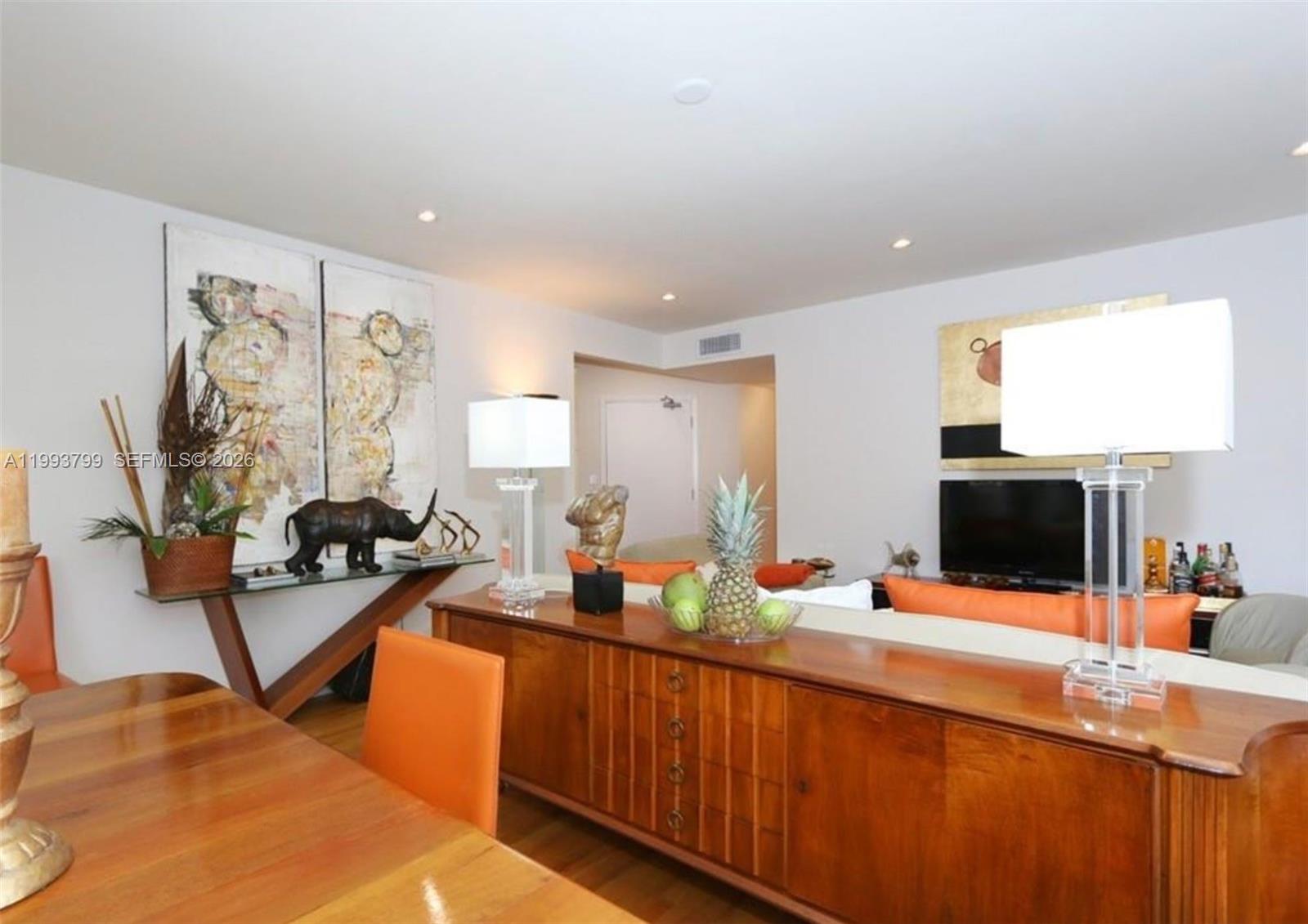 THE COCONUT OF SOUTH BEAC - Residential Lease