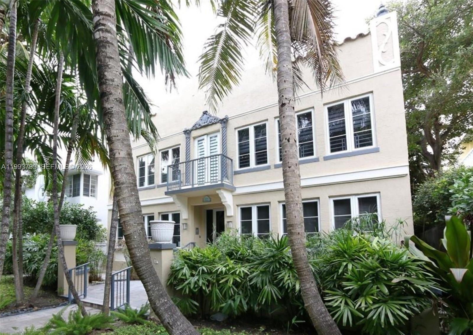 THE COCONUT OF SOUTH BEAC - Residential Lease