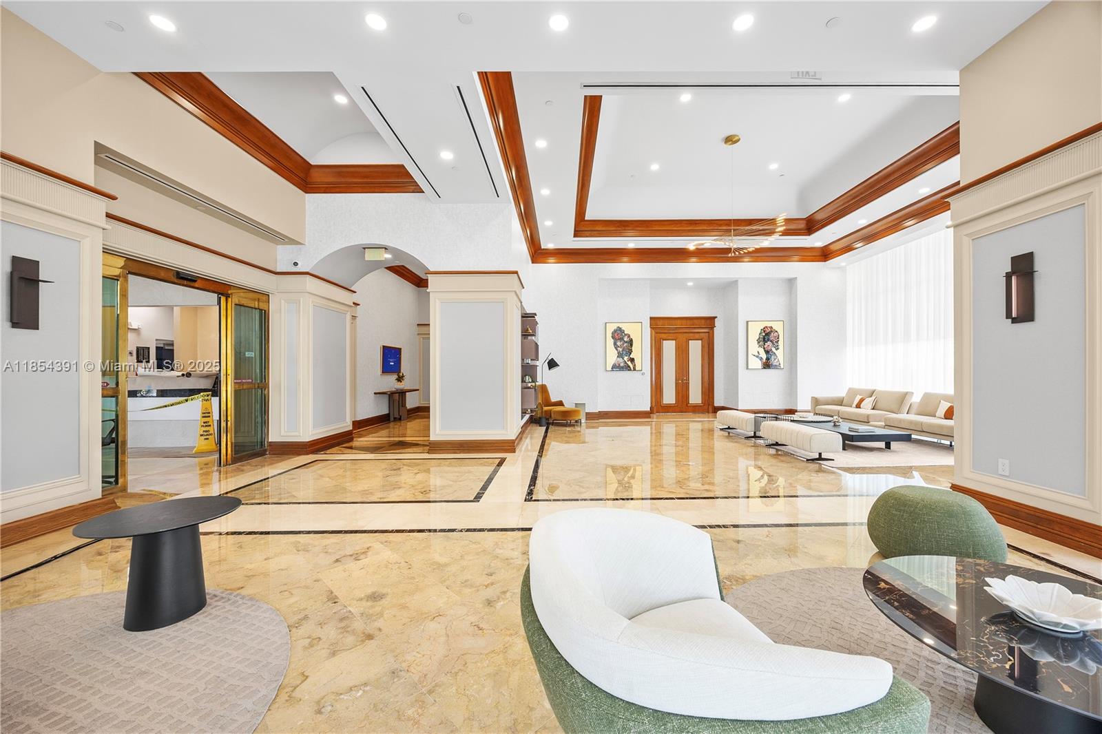 OCEANIA V CONDO - Residential