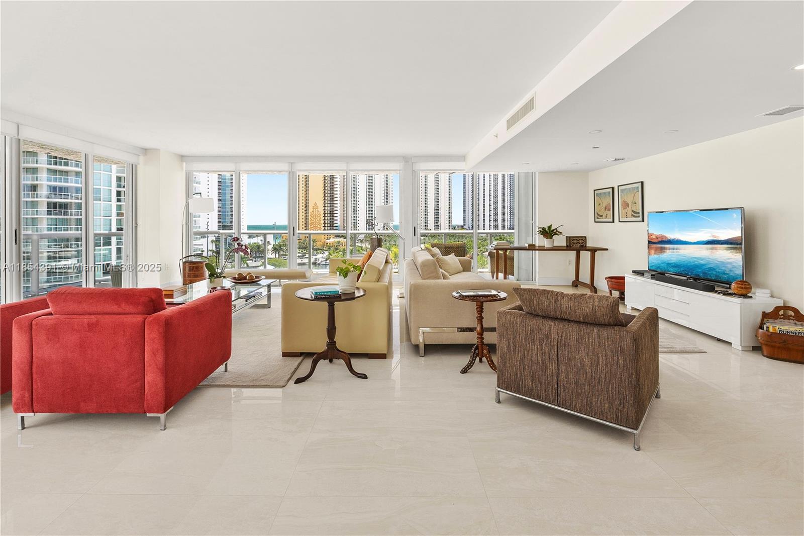 16500 Collins Ave 851