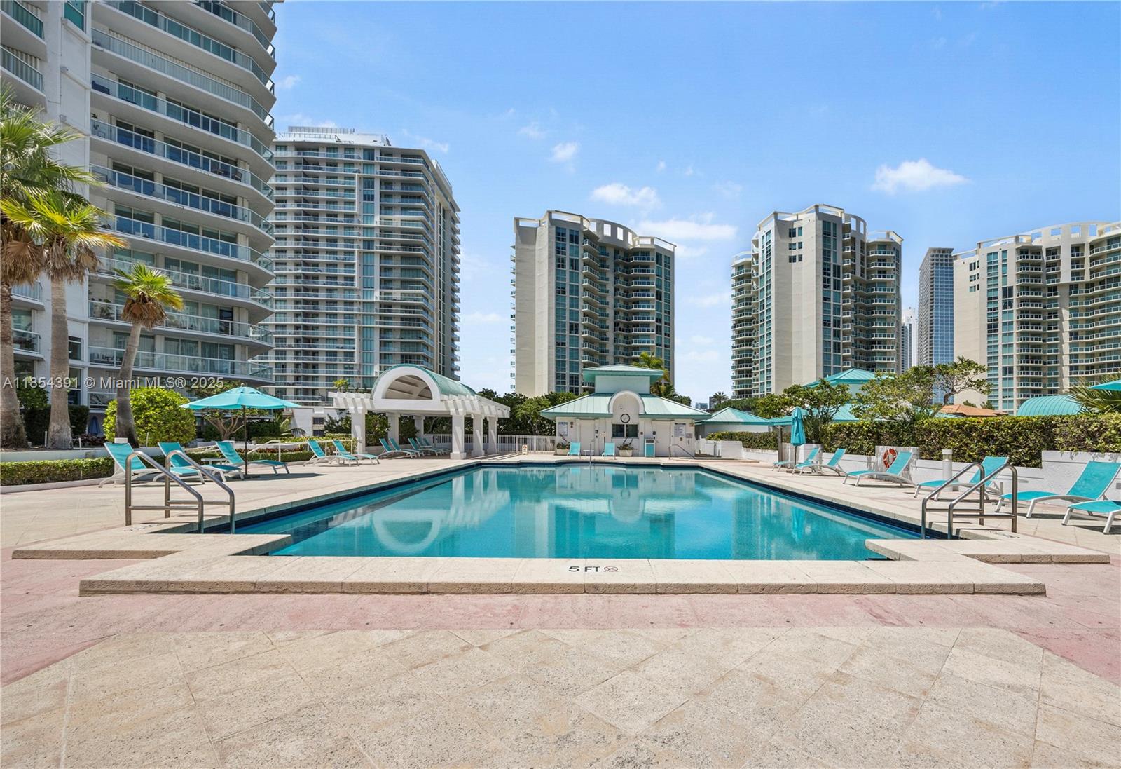 OCEANIA V CONDO - Residential