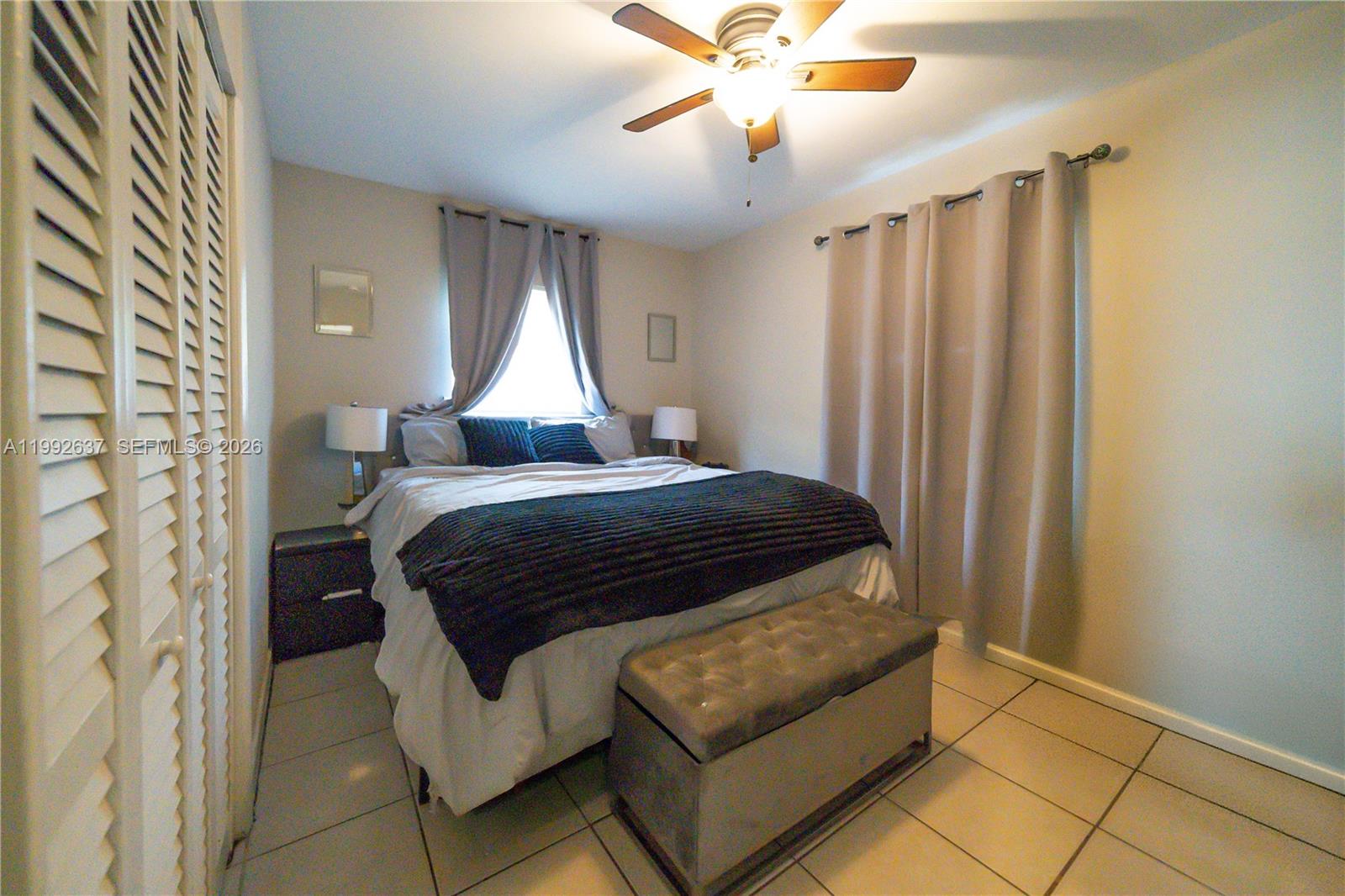 LAUDERDALE MANORS ADD - Residential