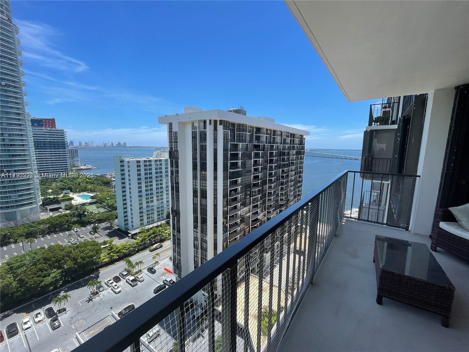 1901 Brickell Ave B2111