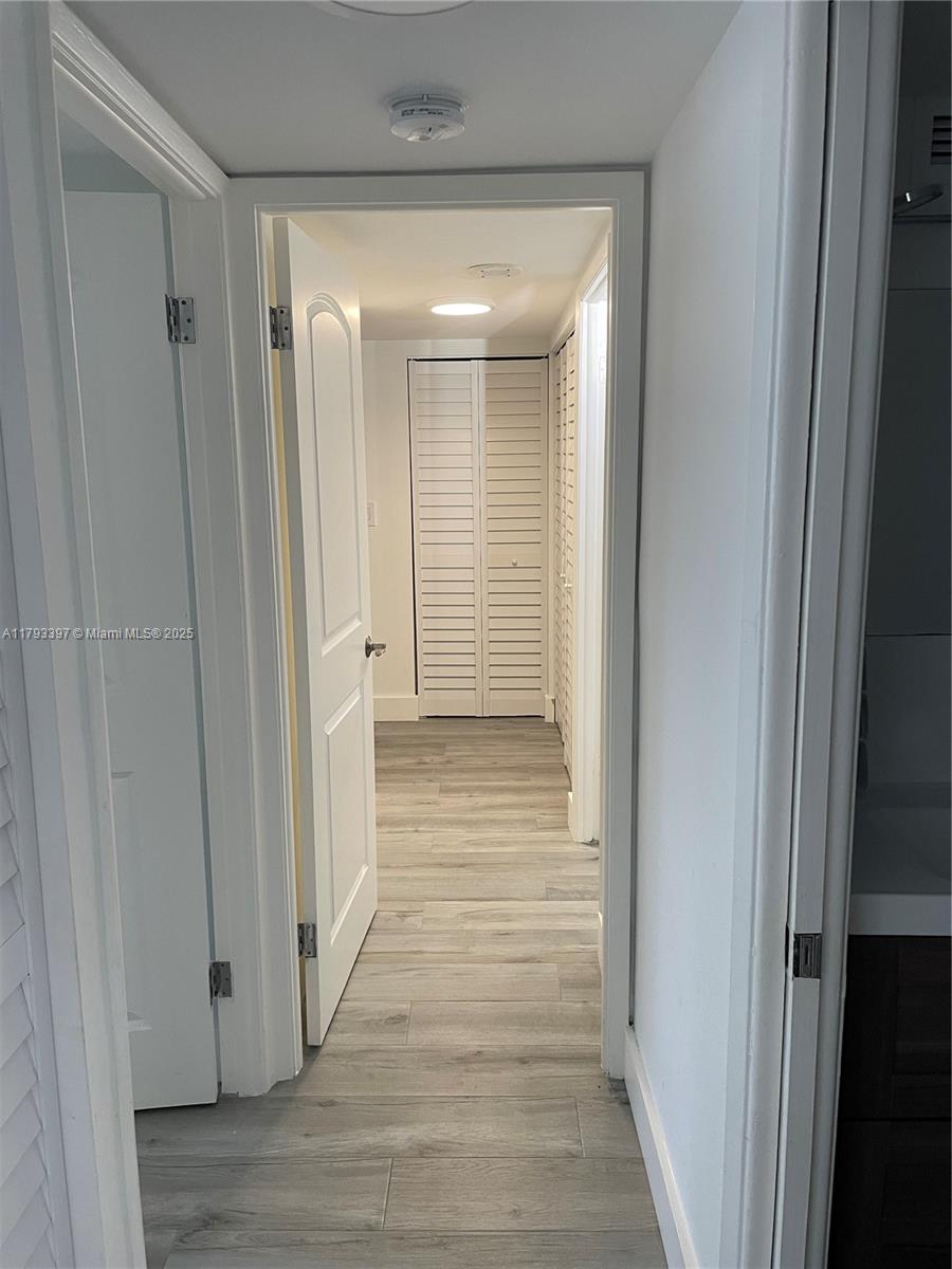 1901 Brickell Ave B2111