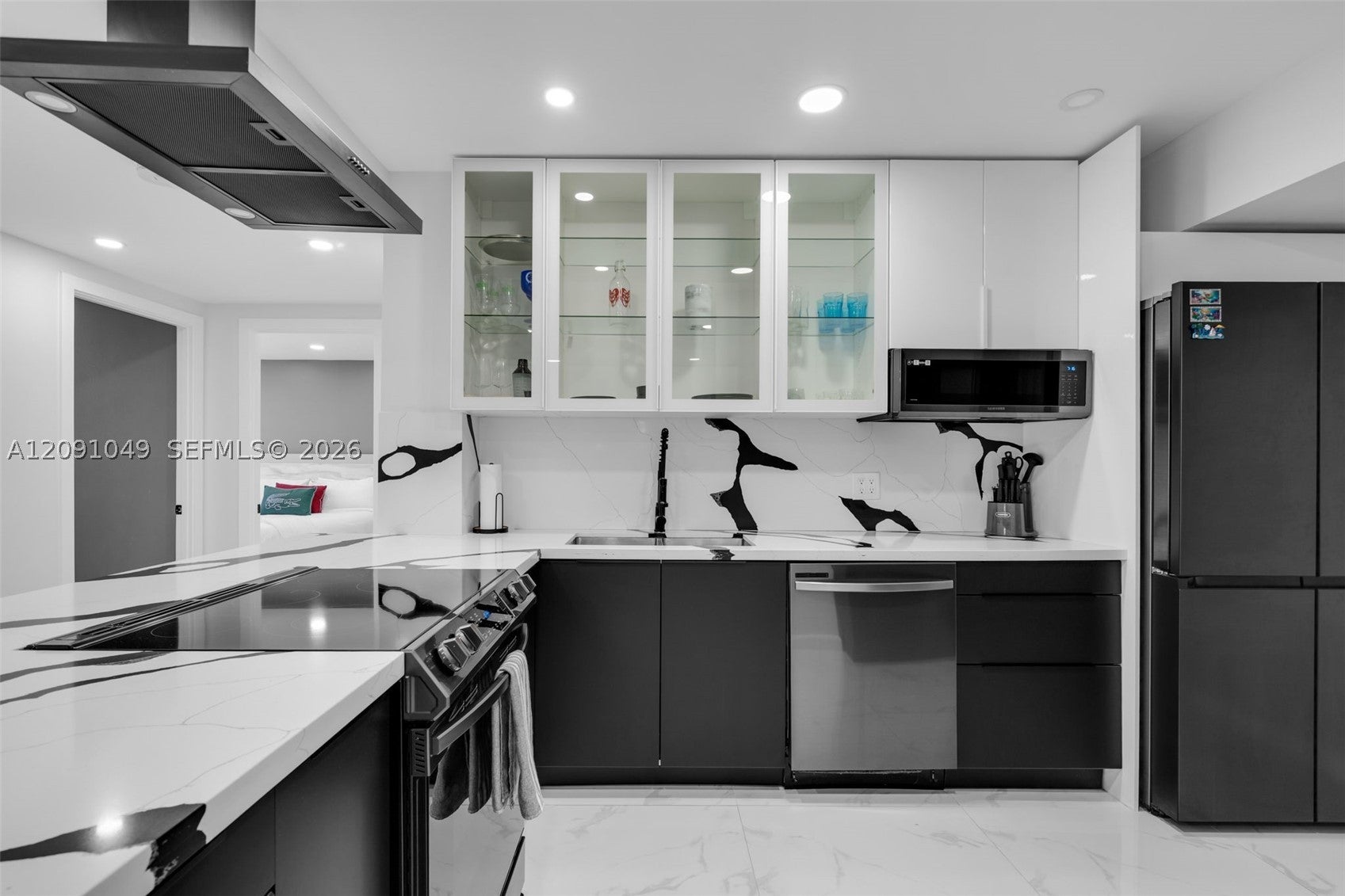 3800 Hillcrest Dr 203