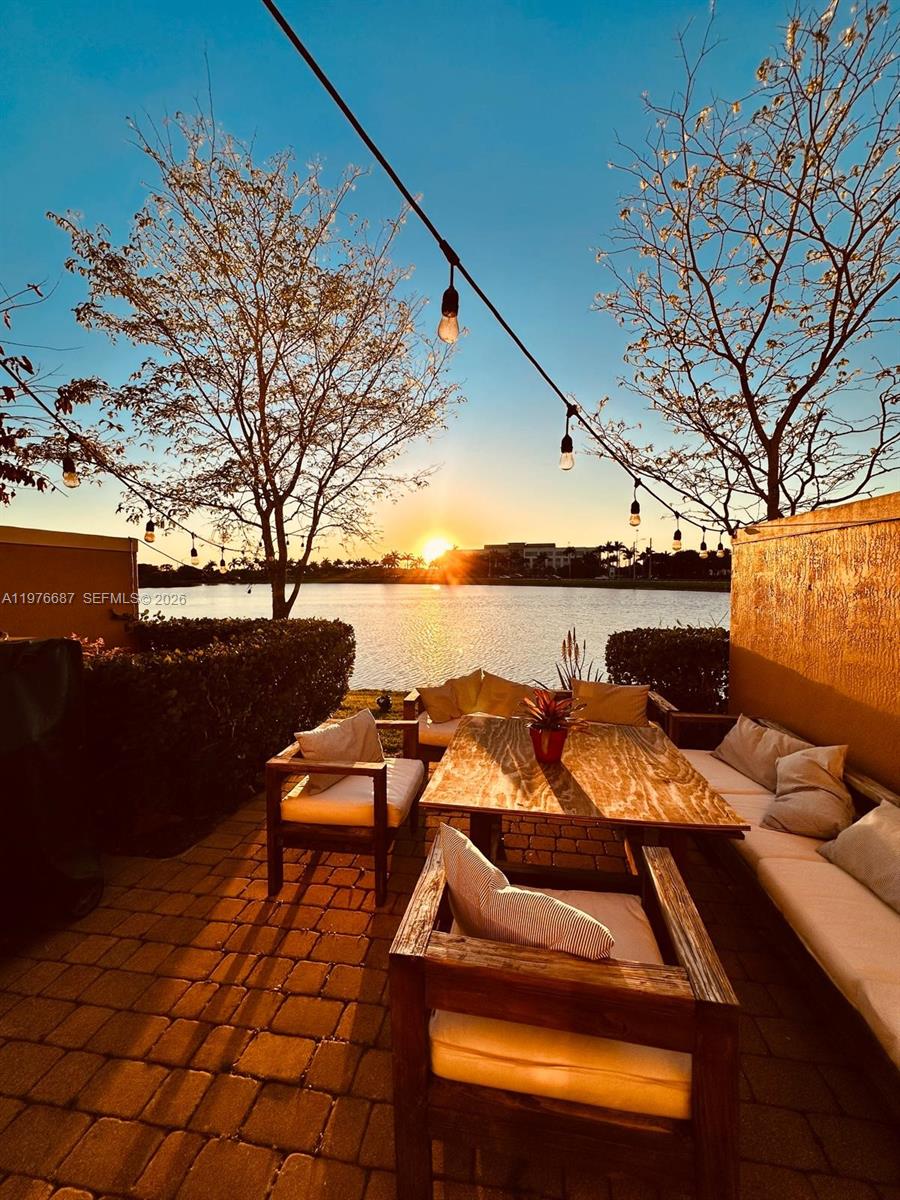 PEMBROKE CAY CONDO - Residential