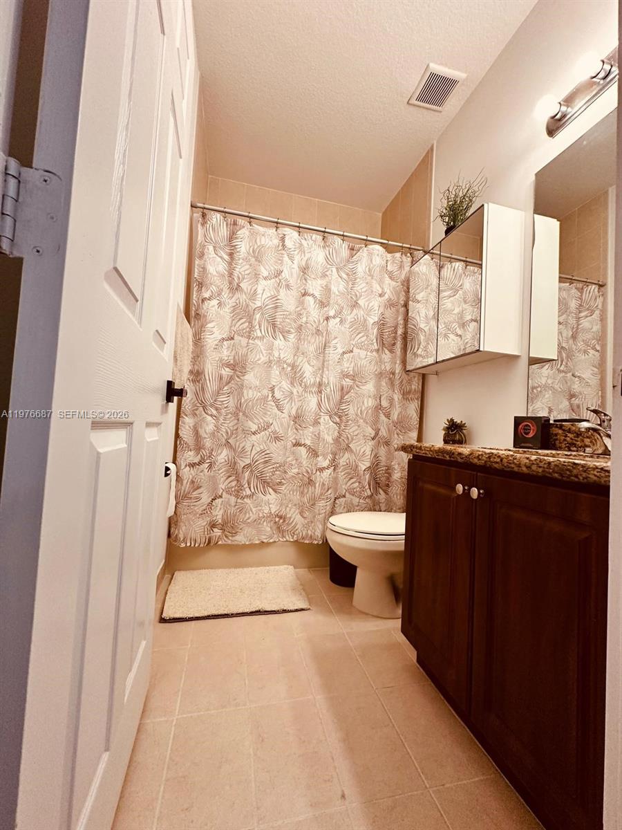 PEMBROKE CAY CONDO - Residential