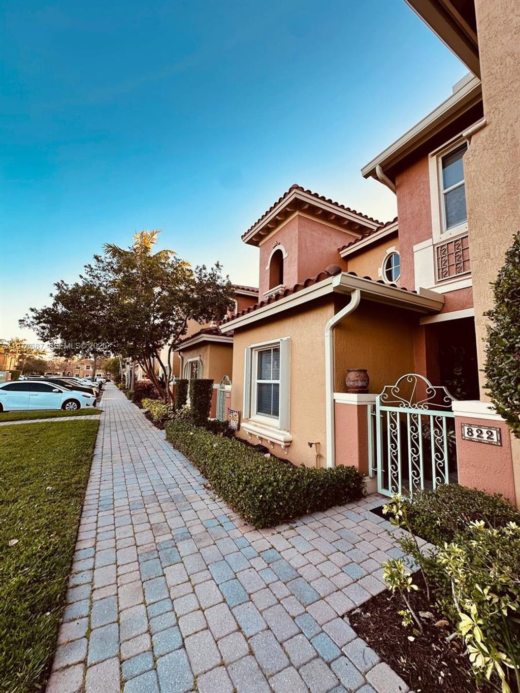 Photo of 822 SW 143rd Ter #204, Pembroke Pines, FL 33027 (MLS # A11976687)