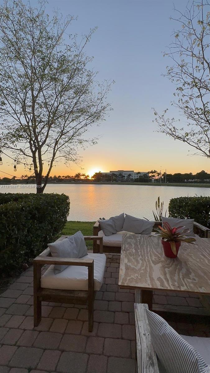 PEMBROKE CAY CONDO - Residential