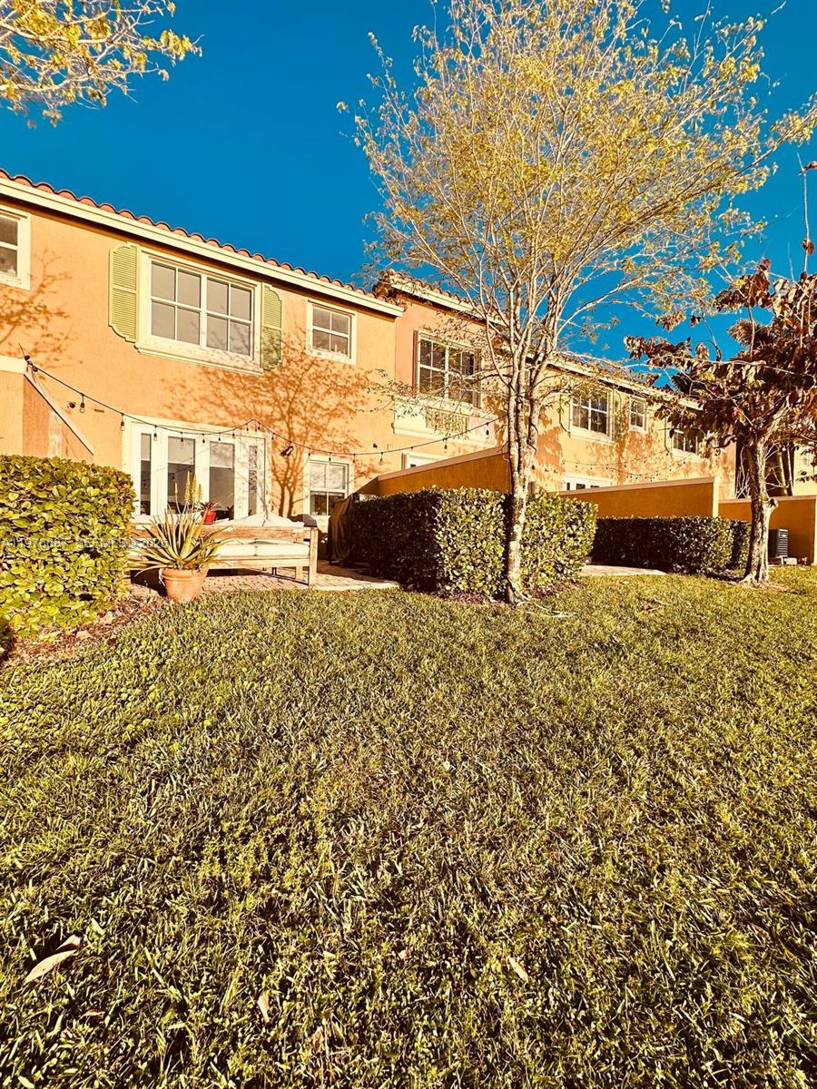 PEMBROKE CAY CONDO - Residential