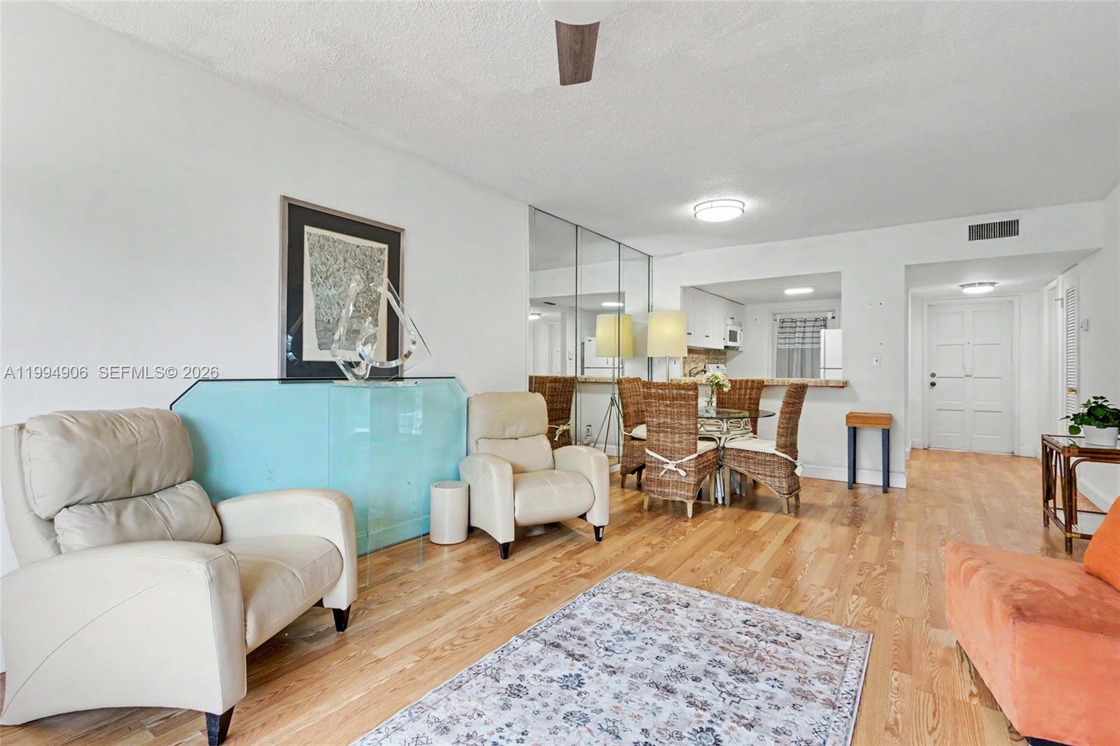 HILLCREST NO 4 CONDO - Residential