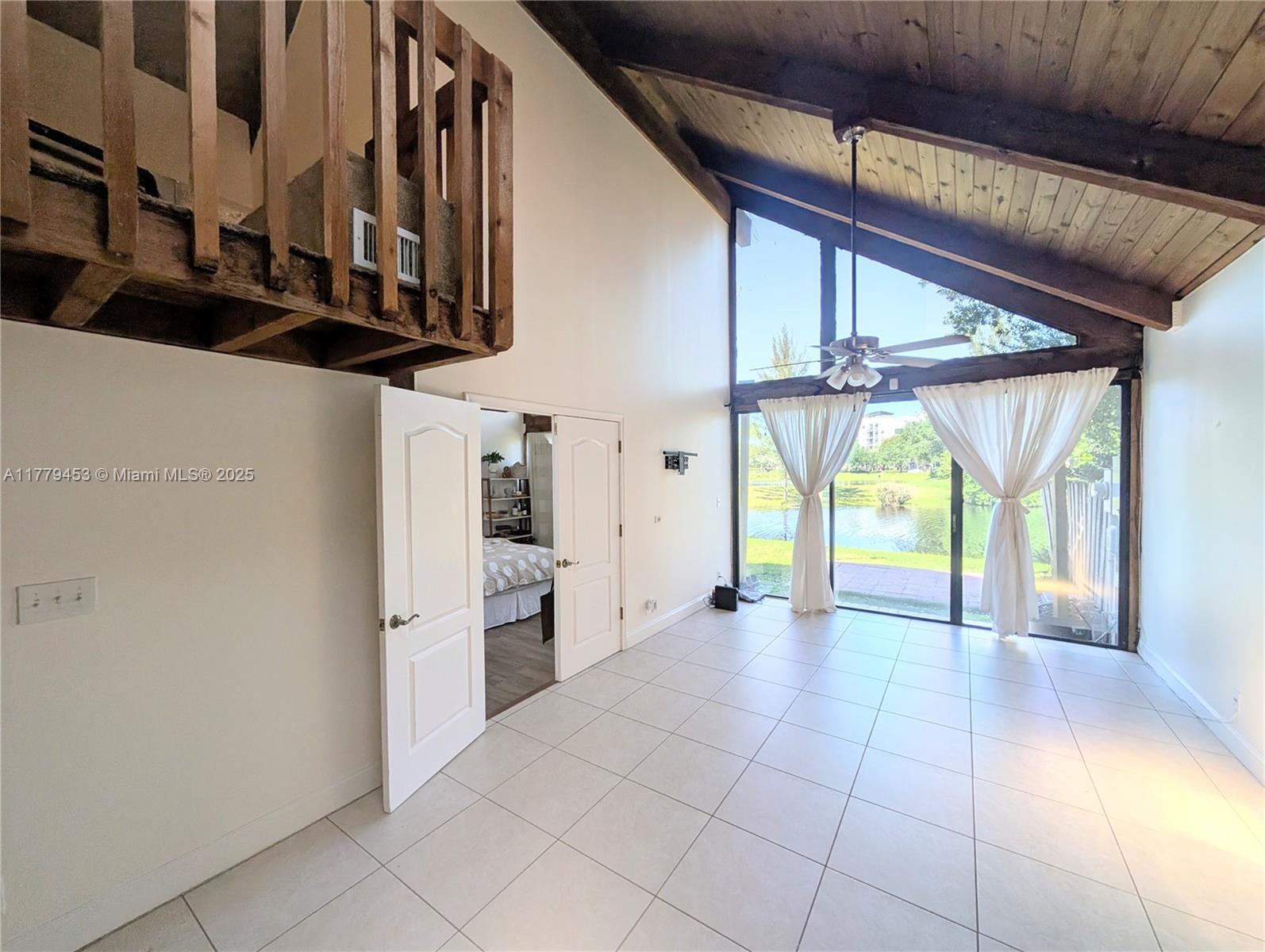 Property for Sale at 427 N University Dr 2-13, Plantation, Miami-Dade County, Florida - Bedrooms: 3 
Bathrooms: 2  - $405,000