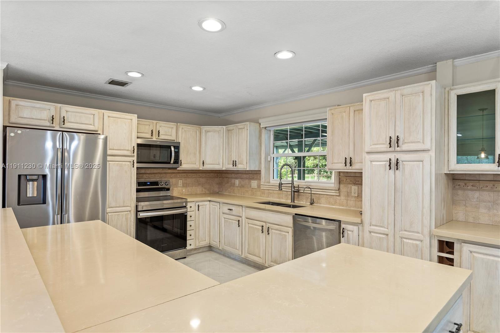 FLA FRUIT LANDS CO - Residential