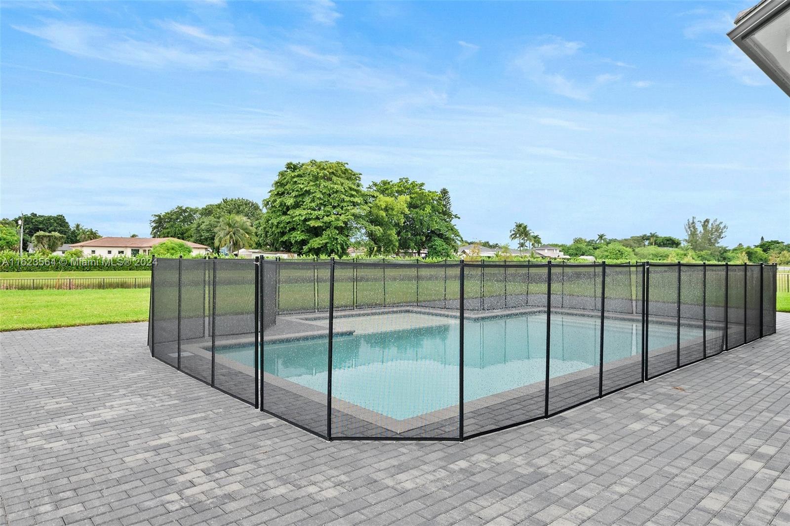 MILLCREEK RANCHES - Residential