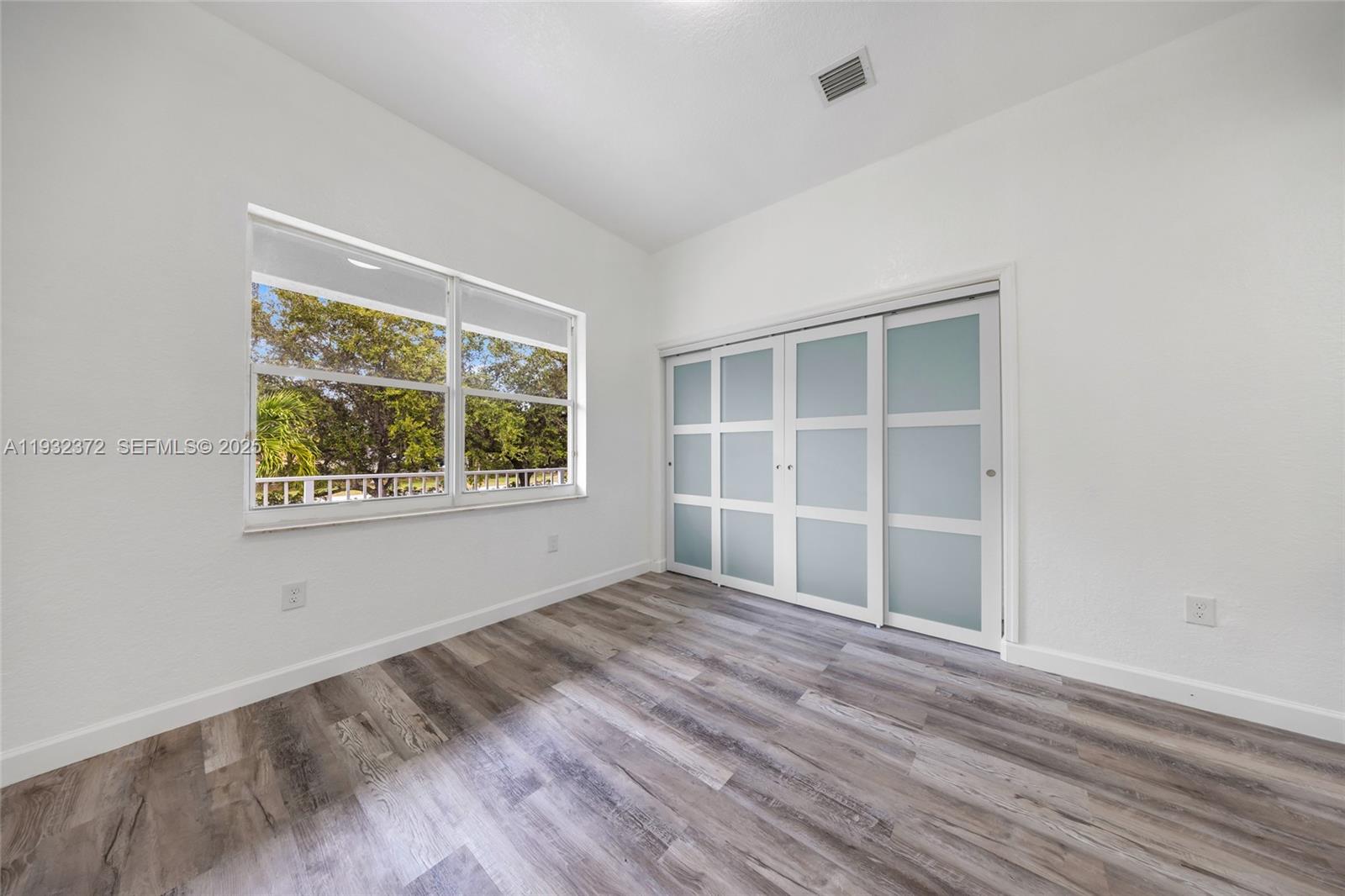 SUNSET LAKES PLAT ONE - Residential