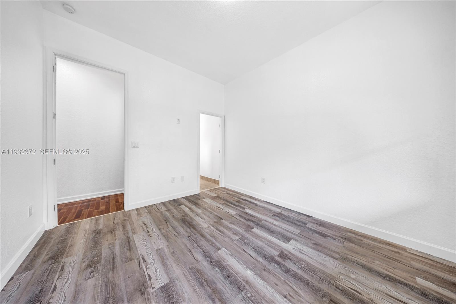 SUNSET LAKES PLAT ONE - Residential