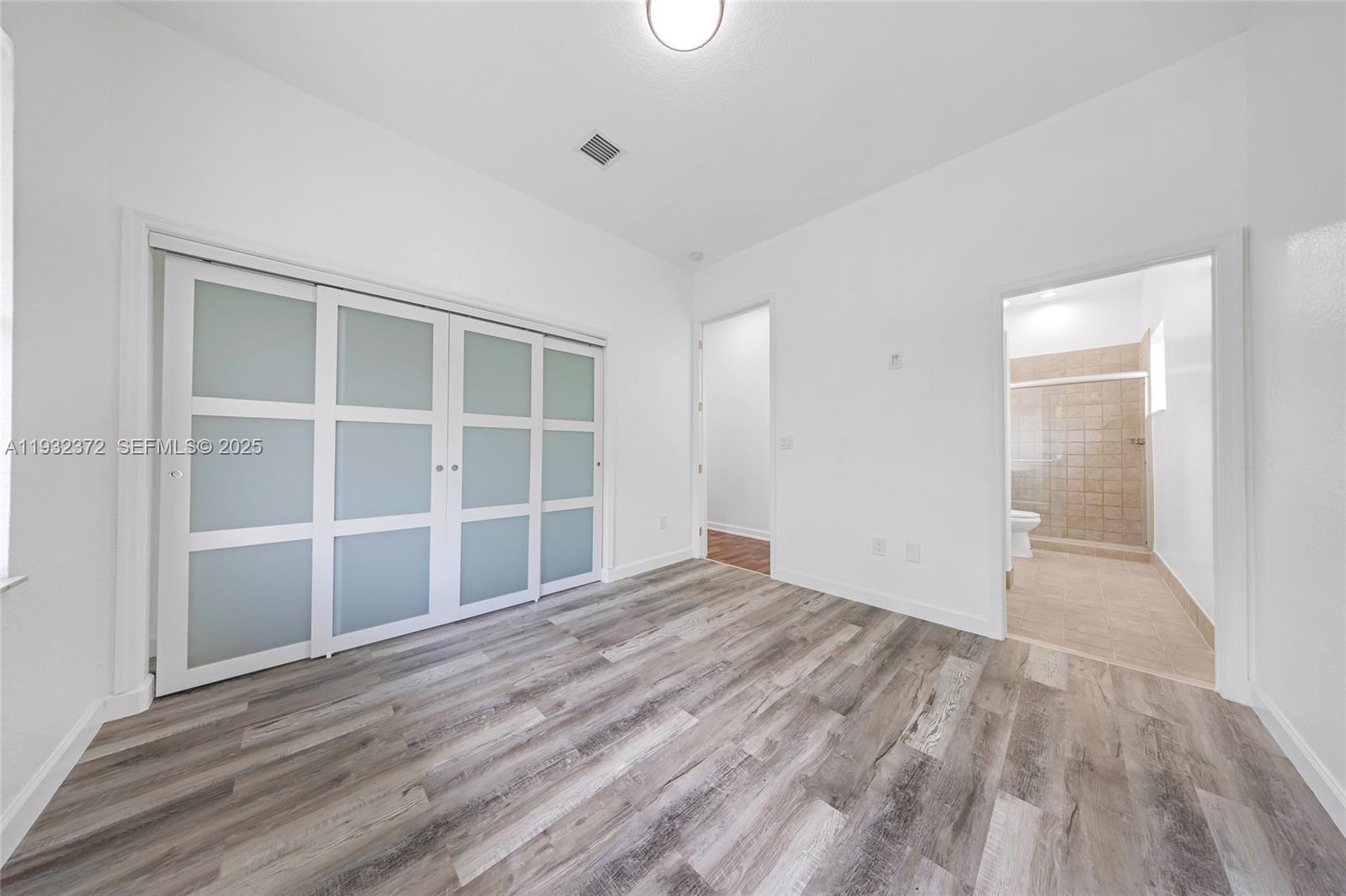 SUNSET LAKES PLAT ONE - Residential