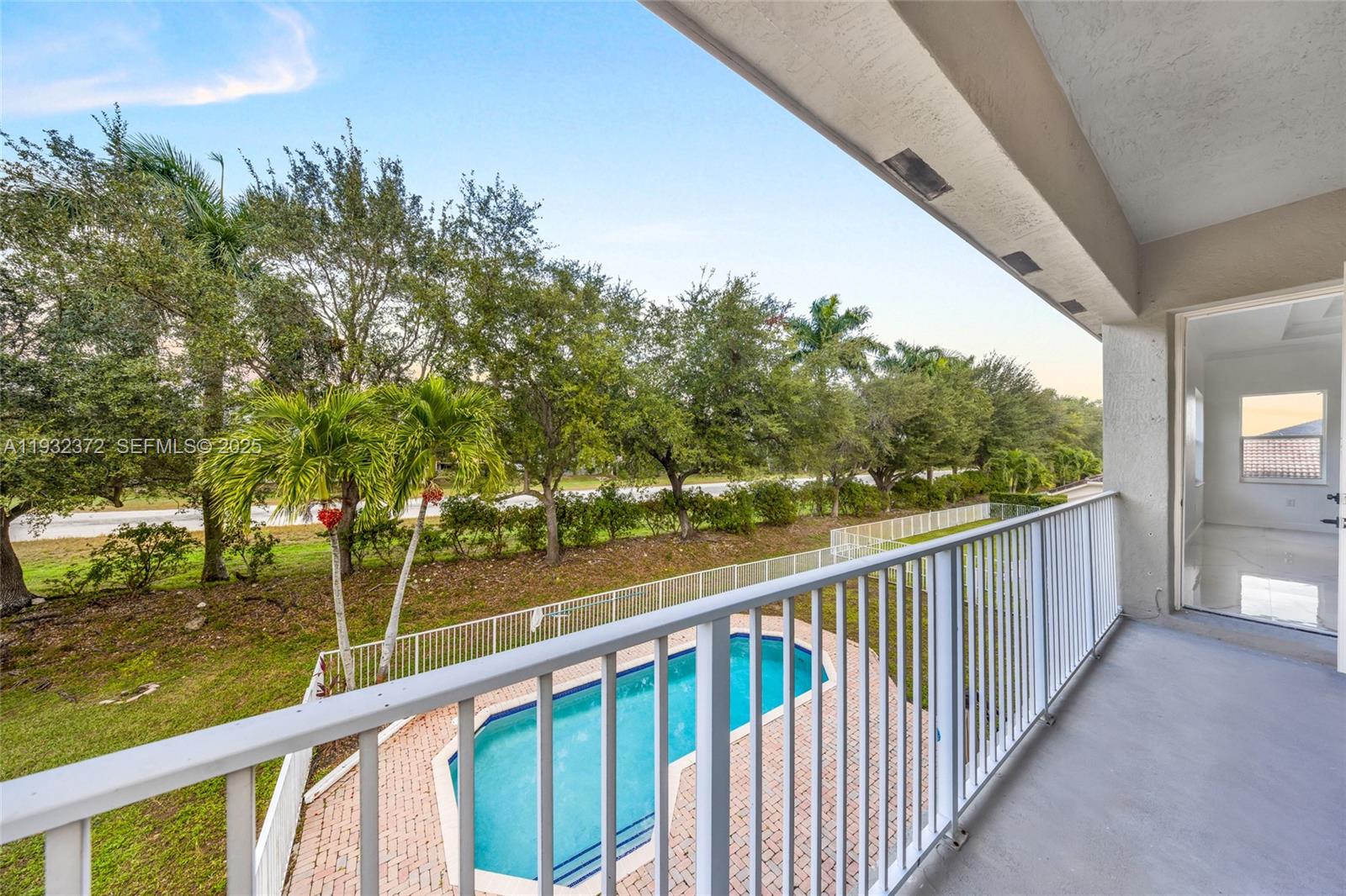 SUNSET LAKES PLAT ONE - Residential