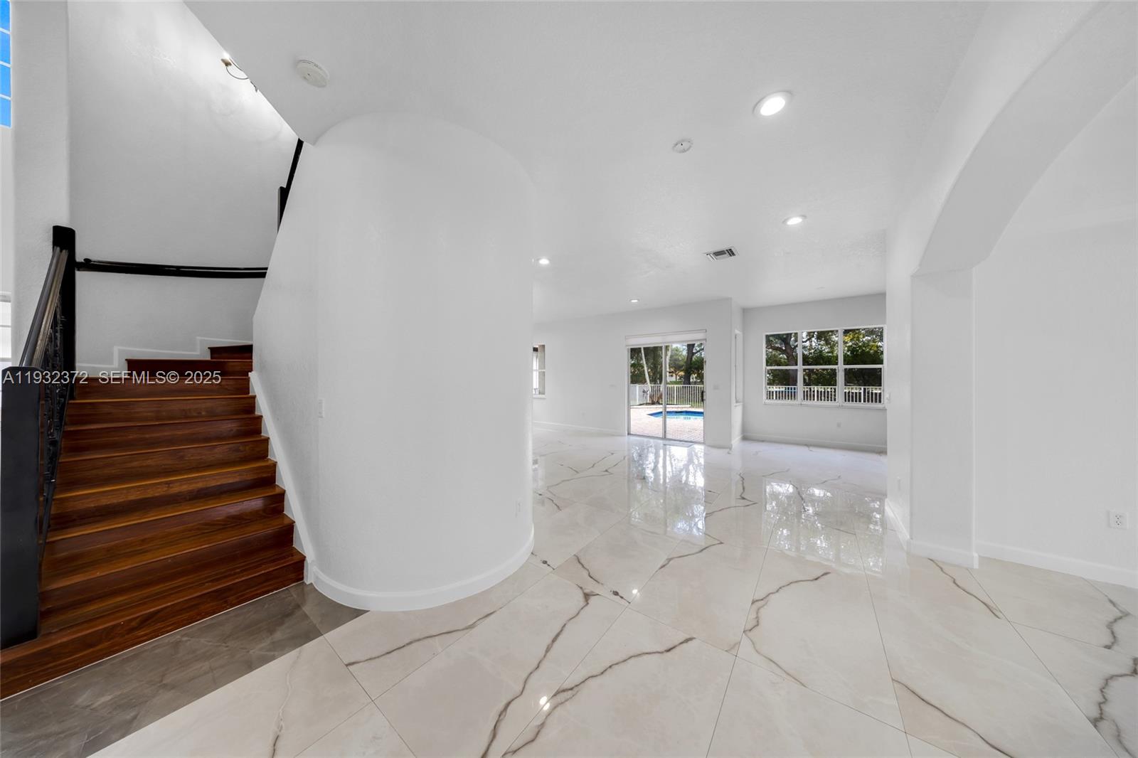 SUNSET LAKES PLAT ONE - Residential