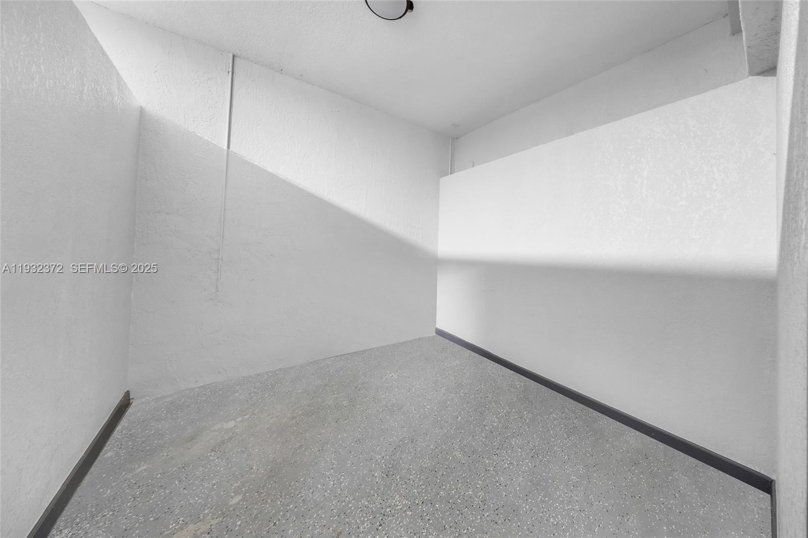 SUNSET LAKES PLAT ONE - Residential