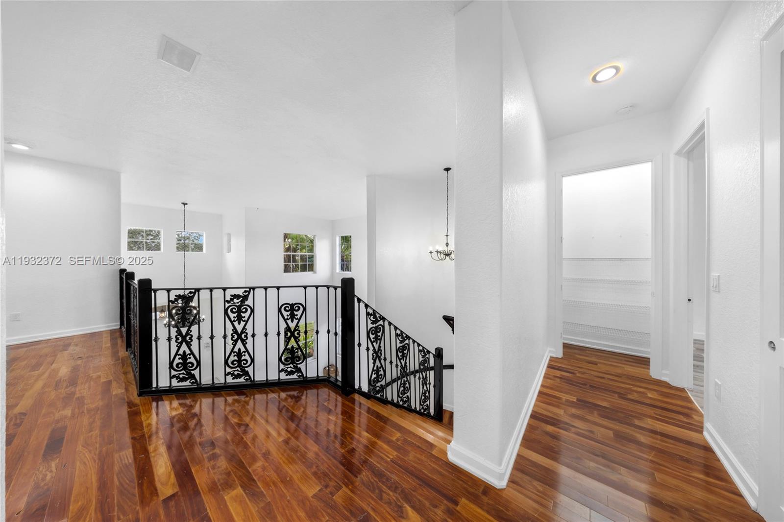 SUNSET LAKES PLAT ONE - Residential