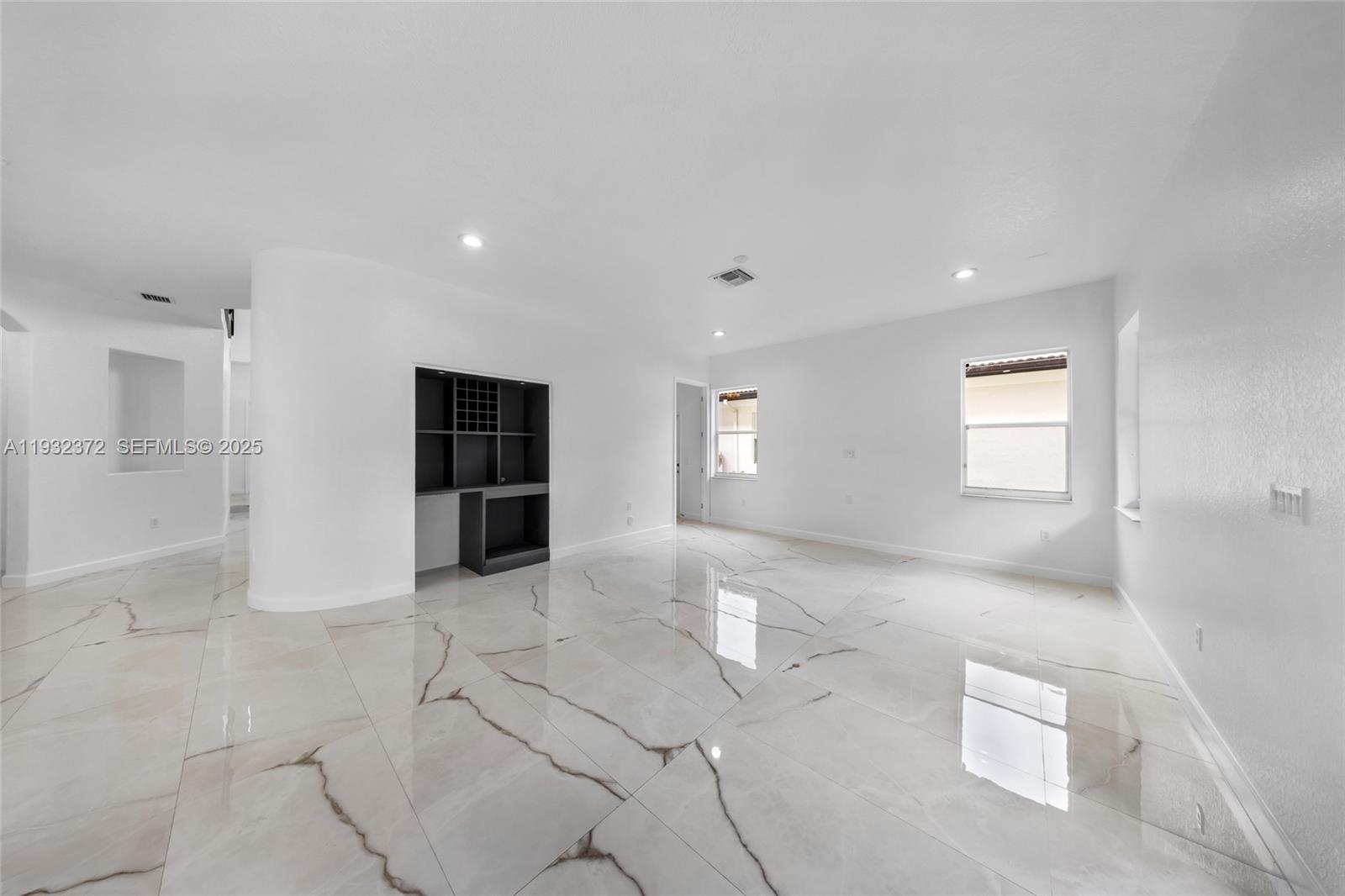 SUNSET LAKES PLAT ONE - Residential