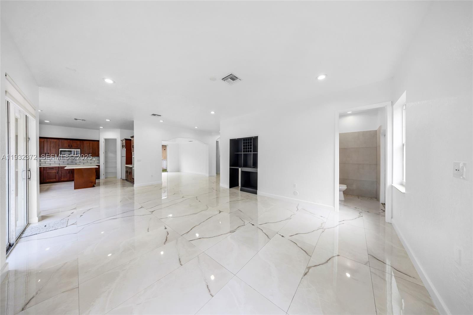 SUNSET LAKES PLAT ONE - Residential