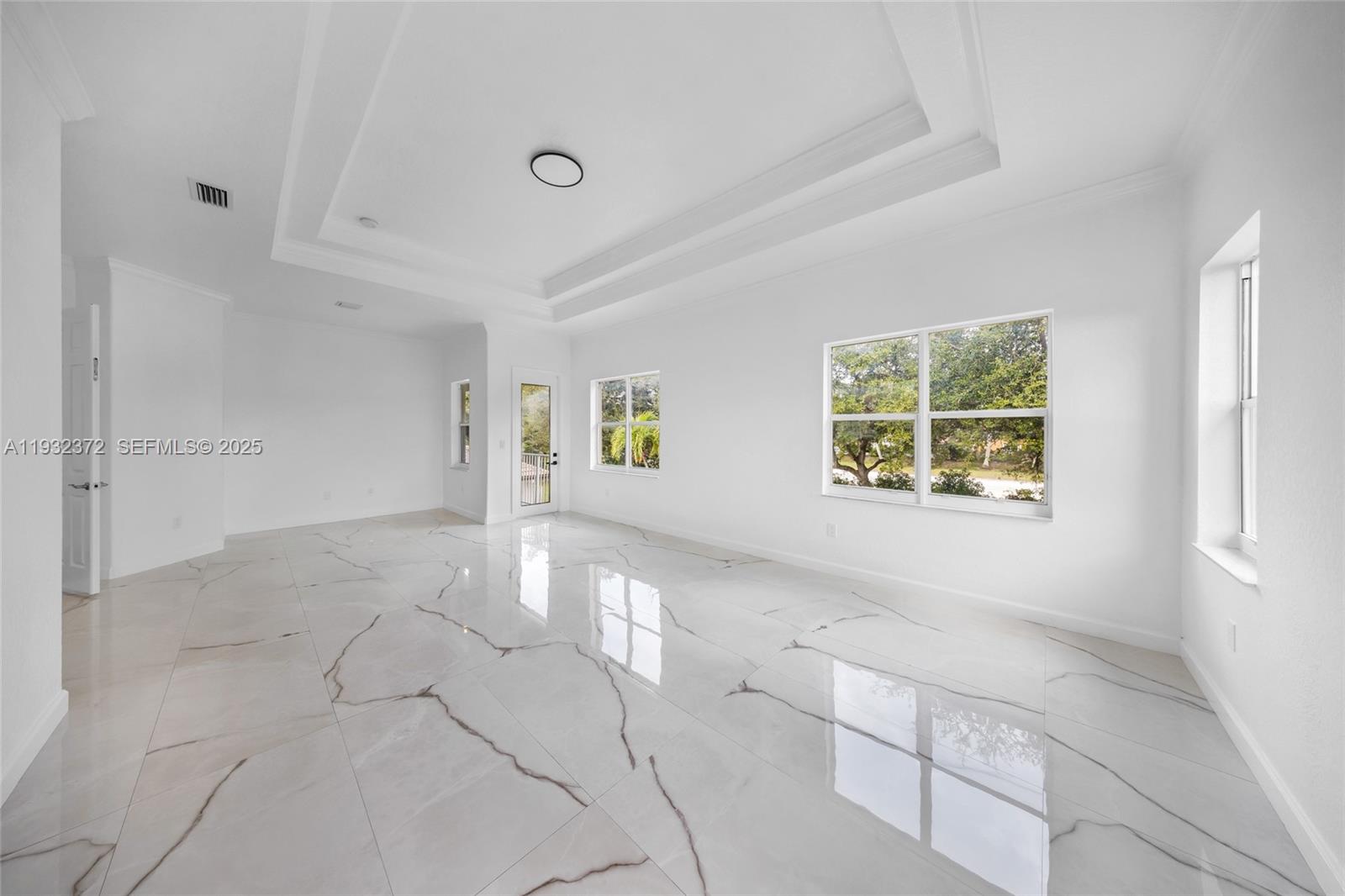 SUNSET LAKES PLAT ONE - Residential