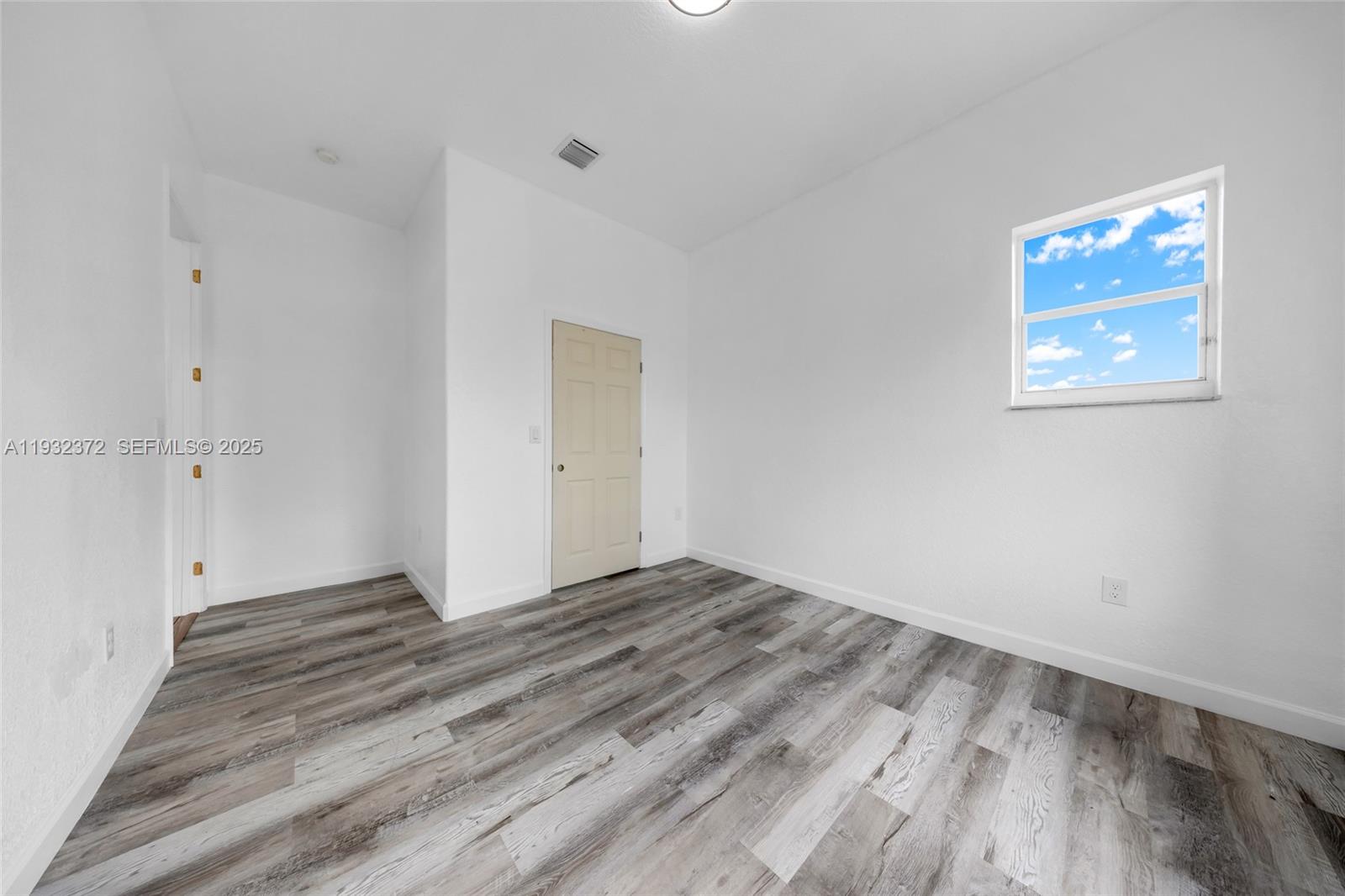 SUNSET LAKES PLAT ONE - Residential