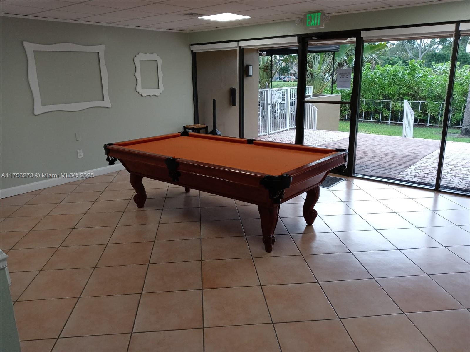 KINGS CREEK SO CONDO - Residential