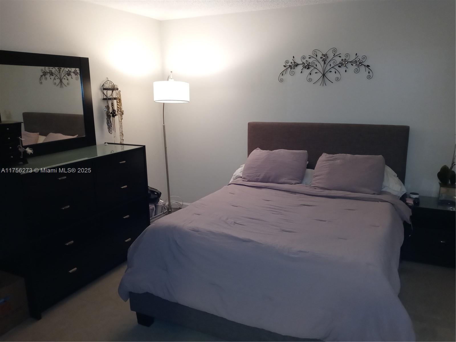 KINGS CREEK SO CONDO - Residential