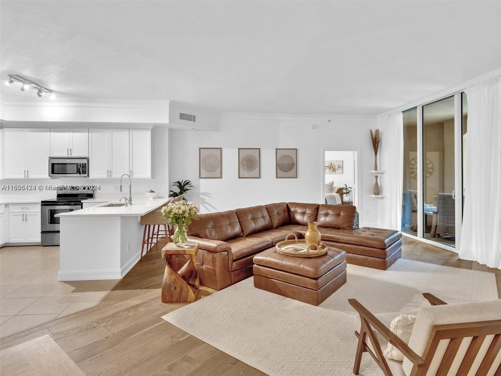 ALAQUA CONDO - Residential