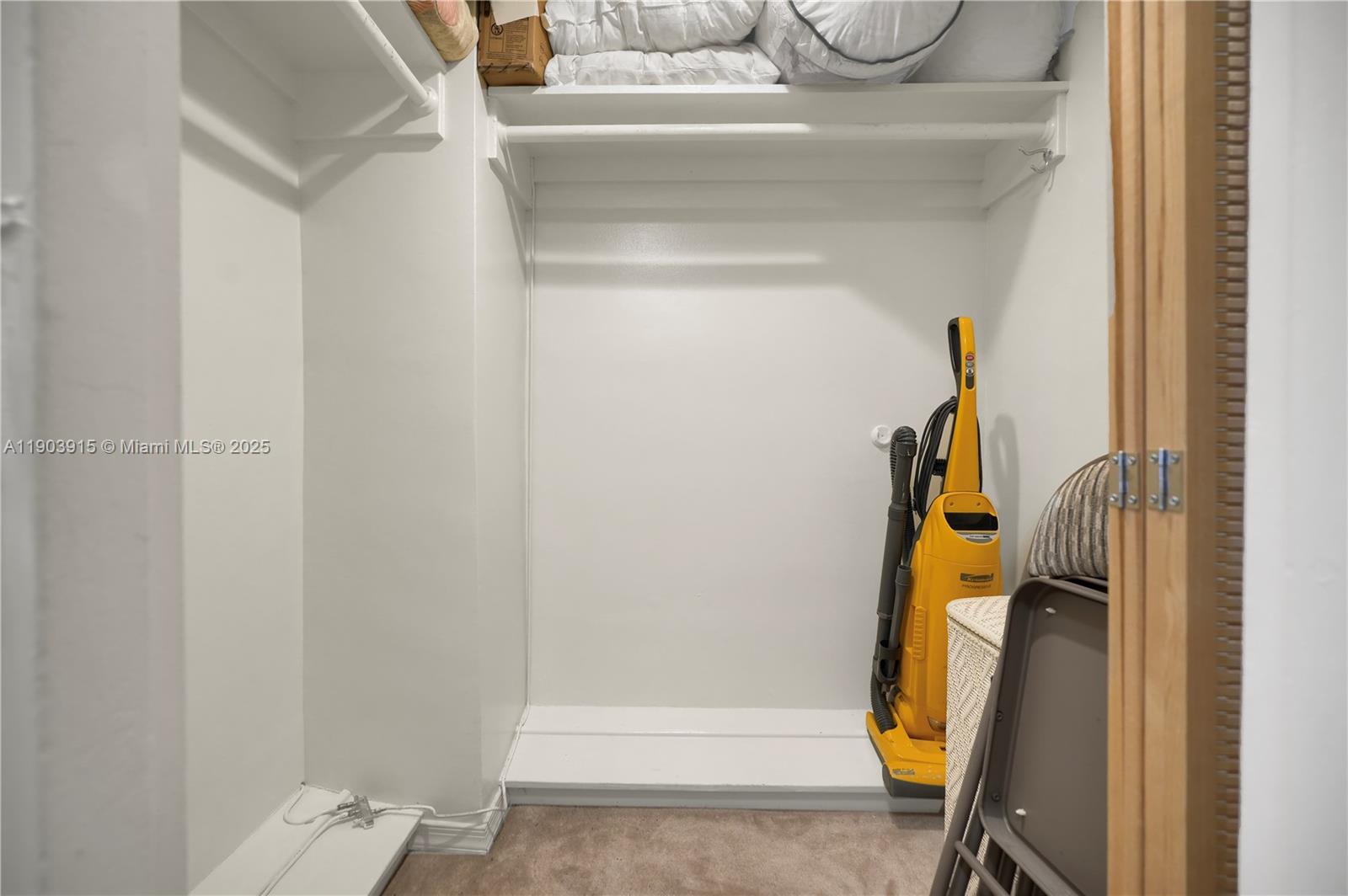 MIMOSA CONDO - Residential Lease