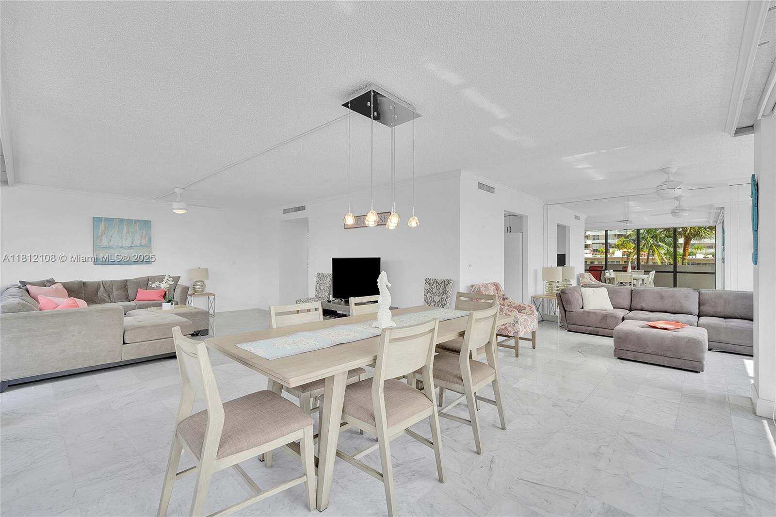 AVANT GARDE CONDO - Residential Lease