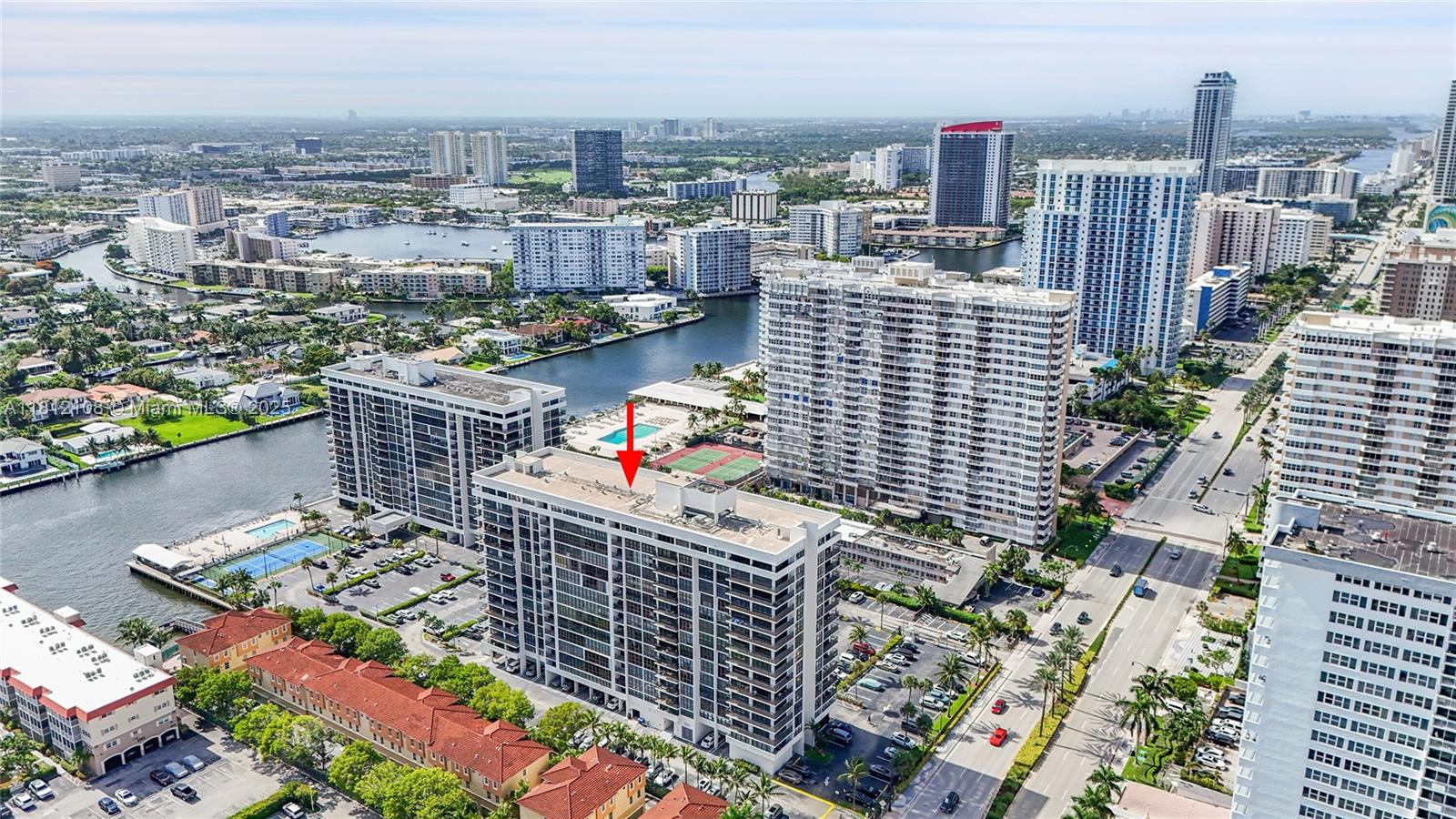 AVANT GARDE CONDO - Residential Lease