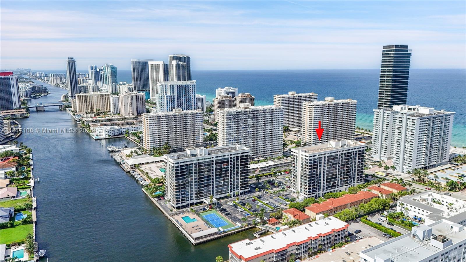 AVANT GARDE CONDO - Residential Lease