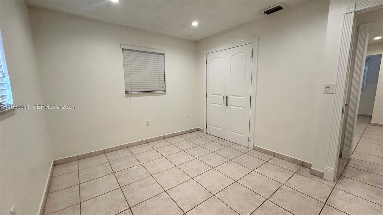 6TH ADDN TO HIALEAH - Residential Lease