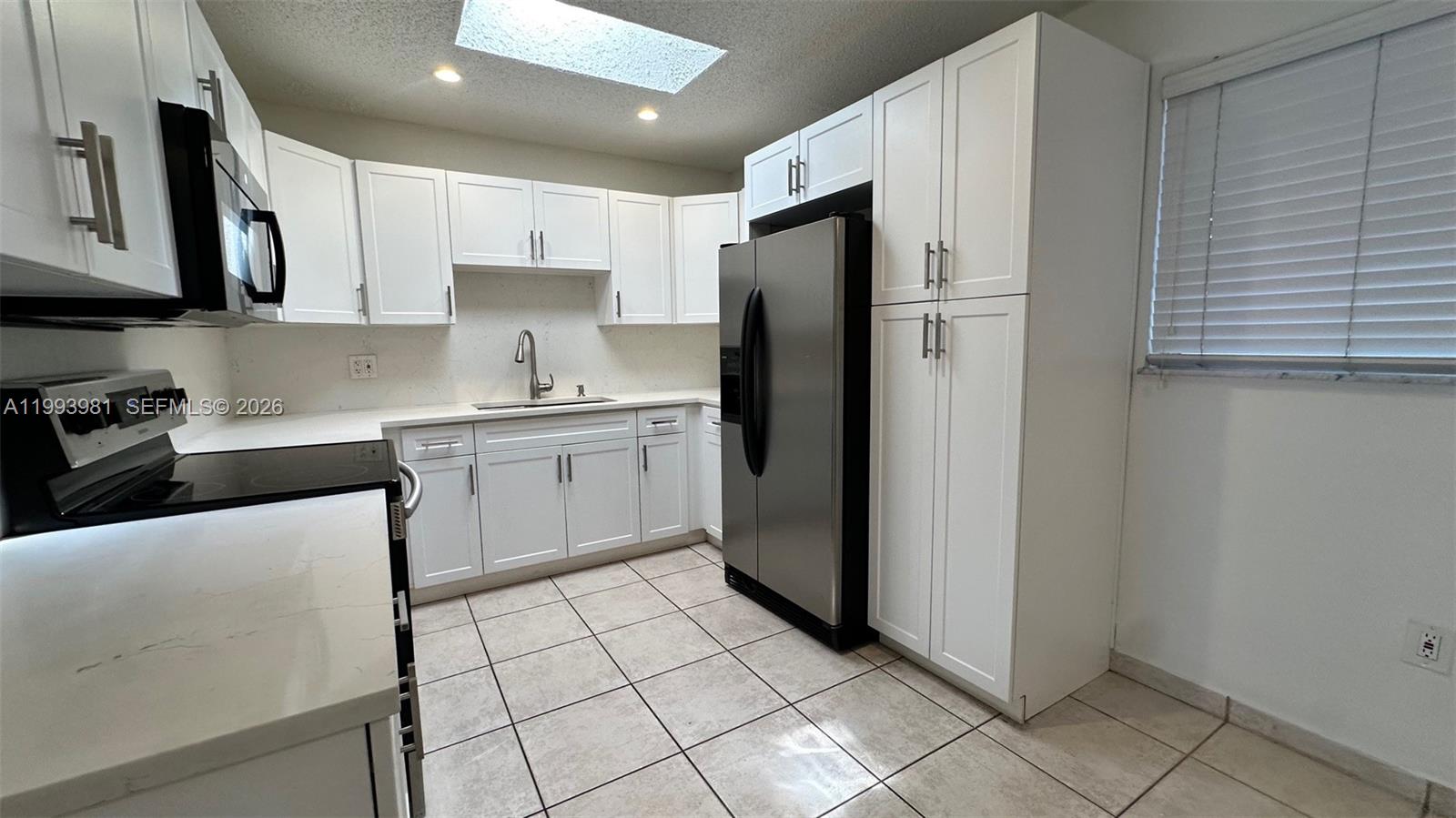 6TH ADDN TO HIALEAH - Residential Lease