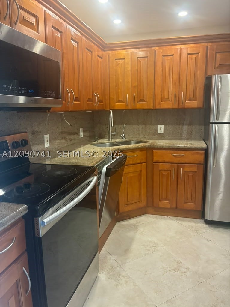3101 N Country Club Dr 107