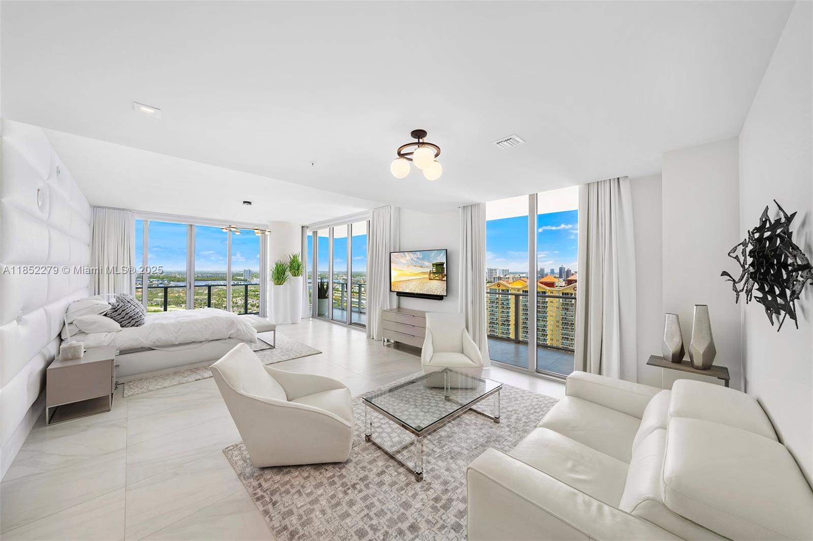 PARQUE TOWERS CONDO - Residential