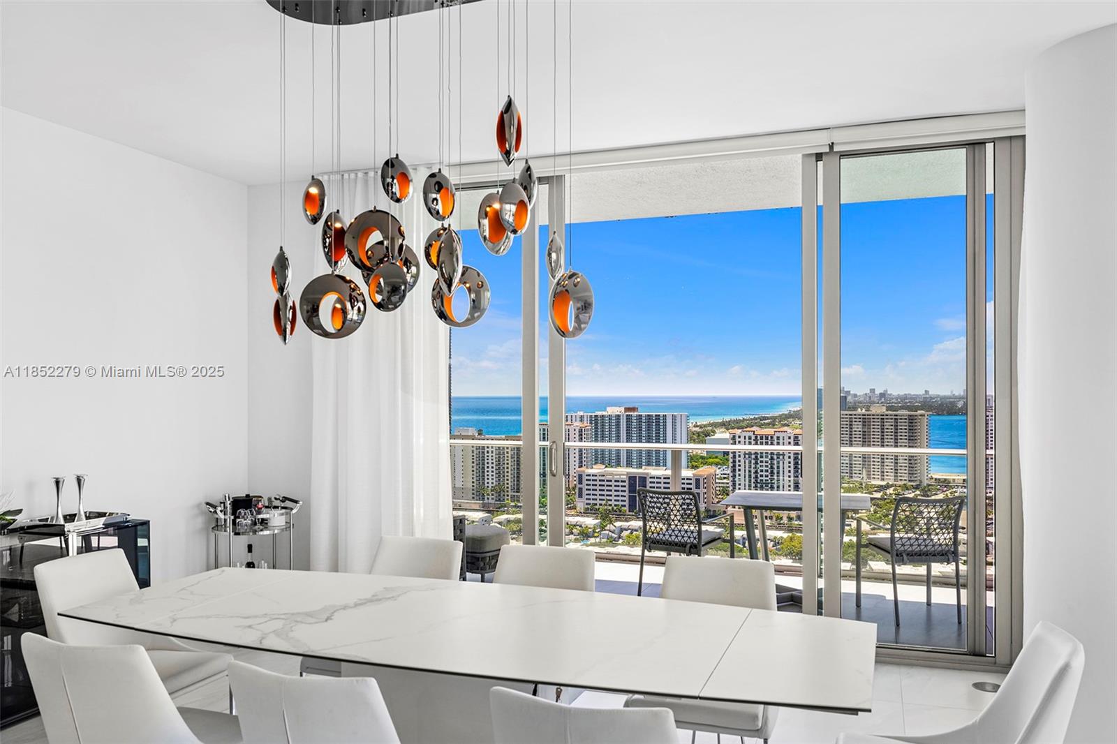 PARQUE TOWERS CONDO - Residential